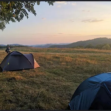 Offcamping Bobicesti - Land For Camping, With Water Source And Without Electricity -Doar Teren Pentru Campare Cu Sursa De Apa , Fara Electricitate ! Self Check-In ! Exterior photo